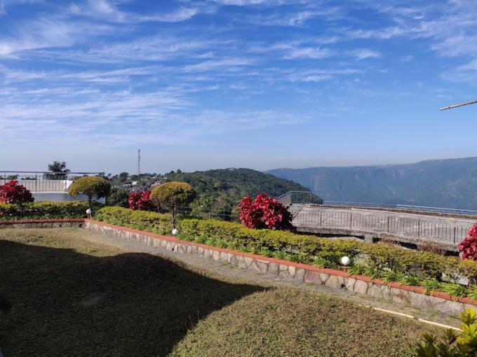 Rendezvous Resort 乞拉朋齐 外观 照片